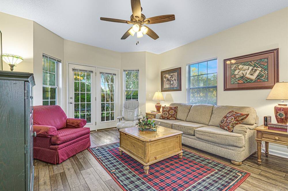 Photo of Outdoor in Red Hill