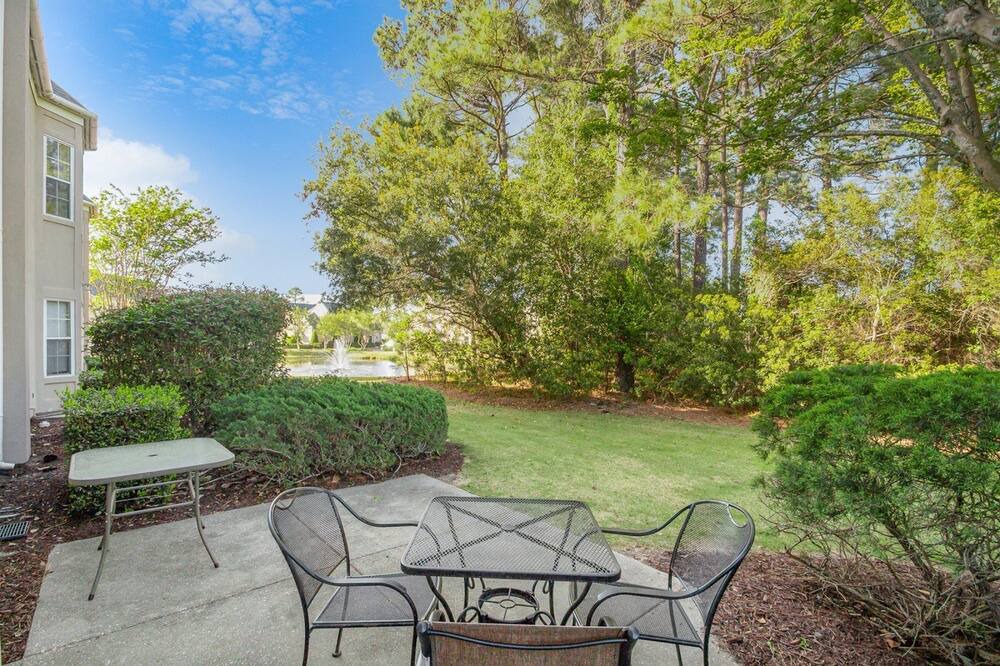 Photo of Outdoor in Red Hill