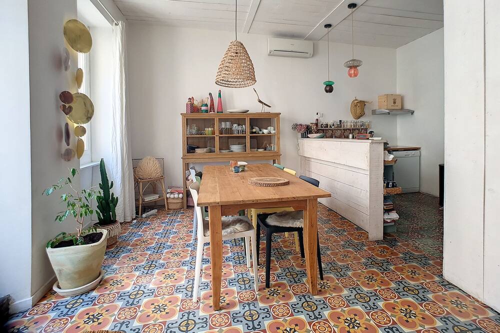 Photo of Kitchen in Roquefort-des-Corbieres