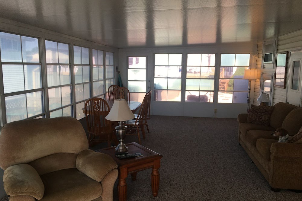 Photo of Livingroom in Earlville