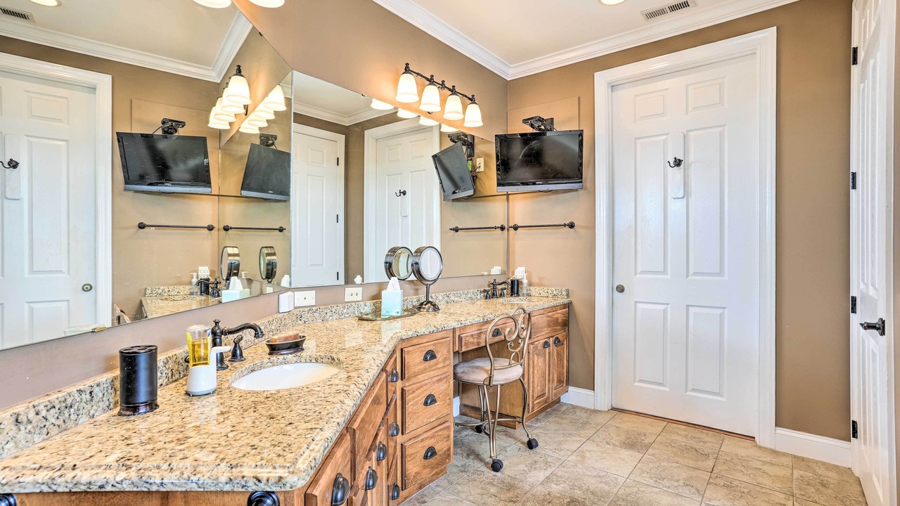 Photo of Kitchen in Centre