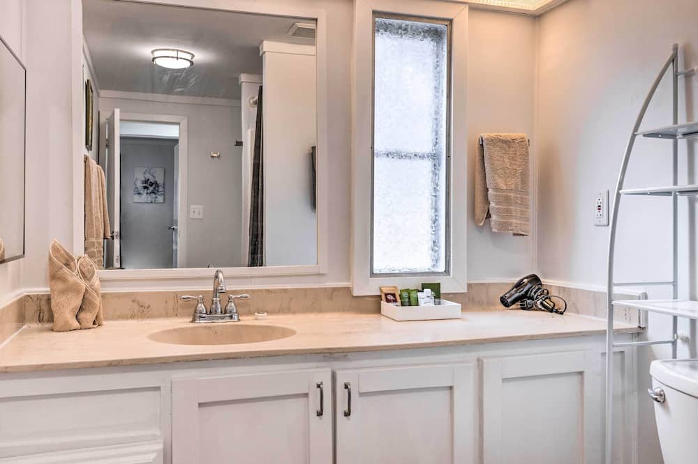 Photo of Bathroom in Forest Grove