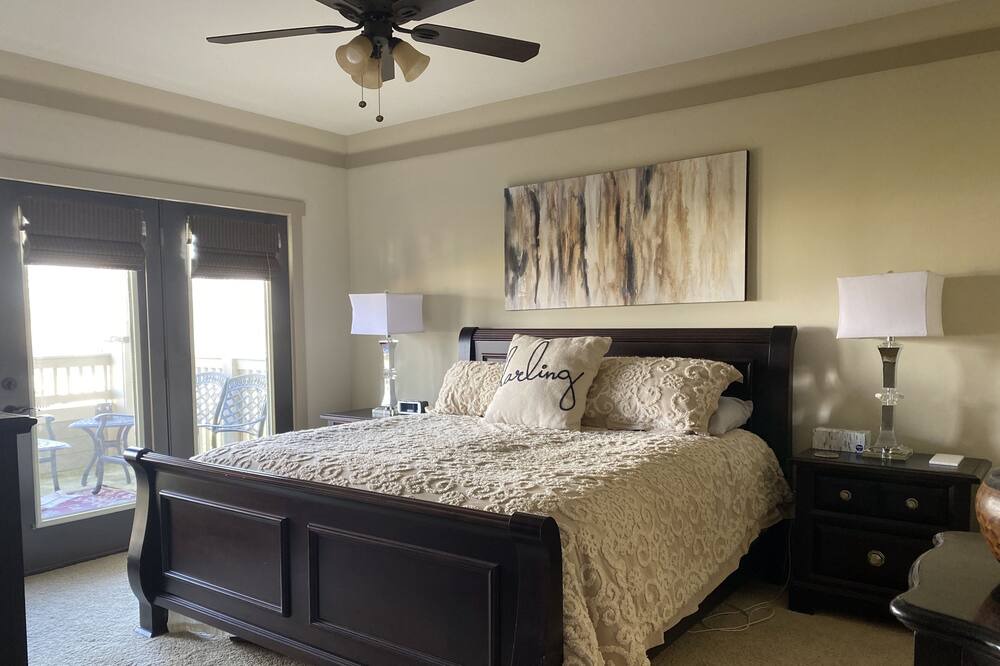Photo of Bedroom in Talladega