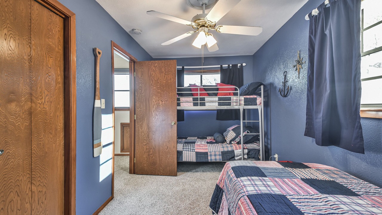 Photo of Bedroom in Pointblank