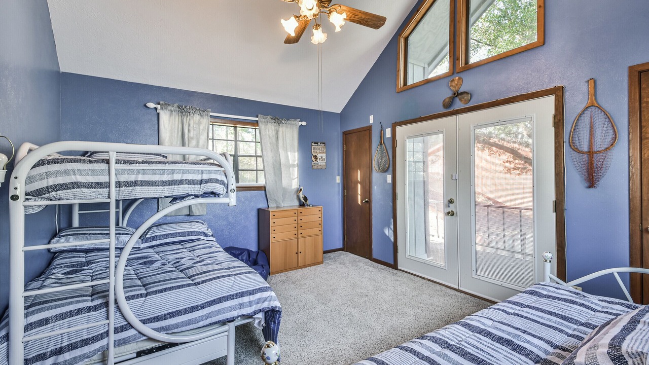 Photo of Bedroom in Pointblank