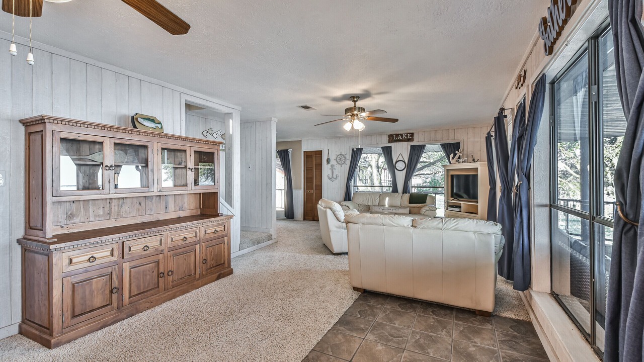 Photo of Kitchen in Pointblank