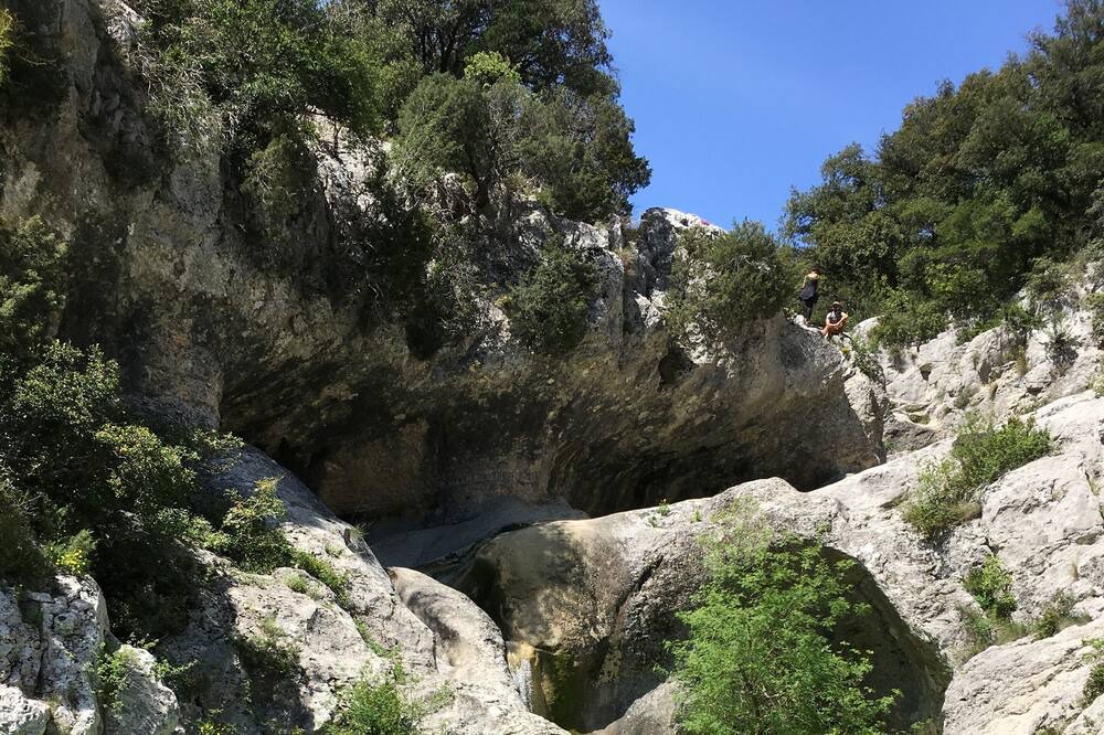 Photo of Outdoor in Rousson