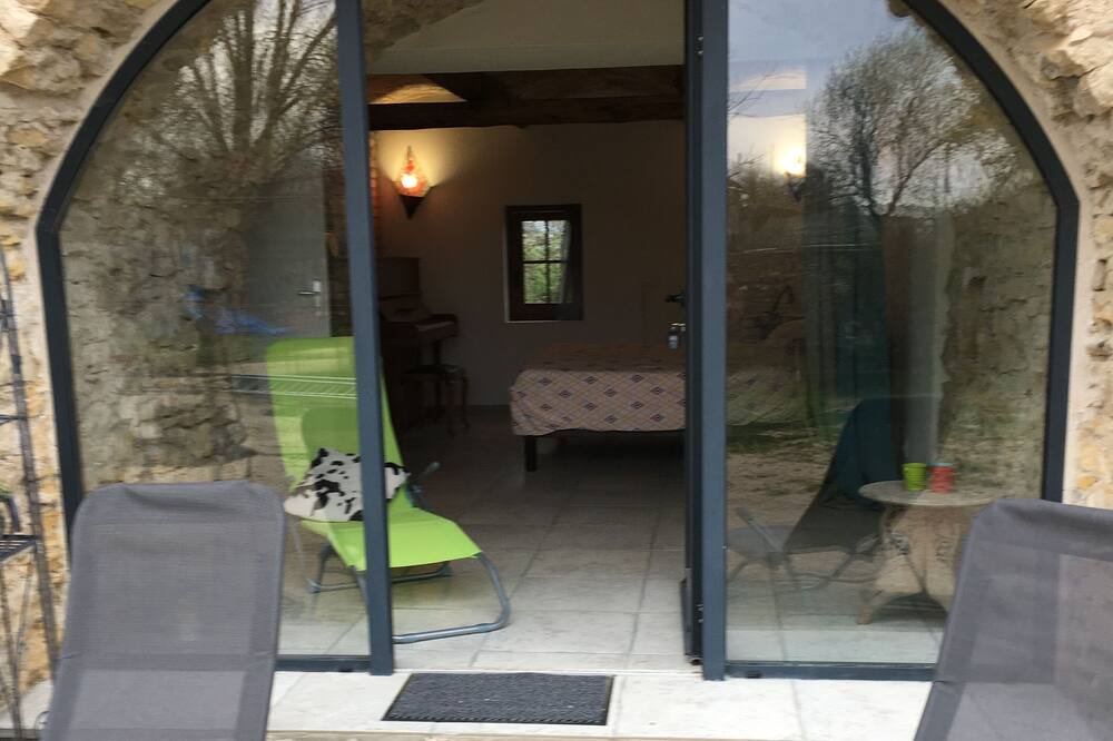 Photo of Patio Balcony in Rousson