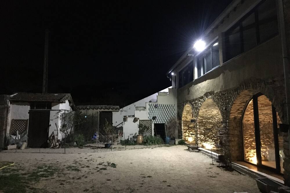 Photo of Outdoor in Rousson