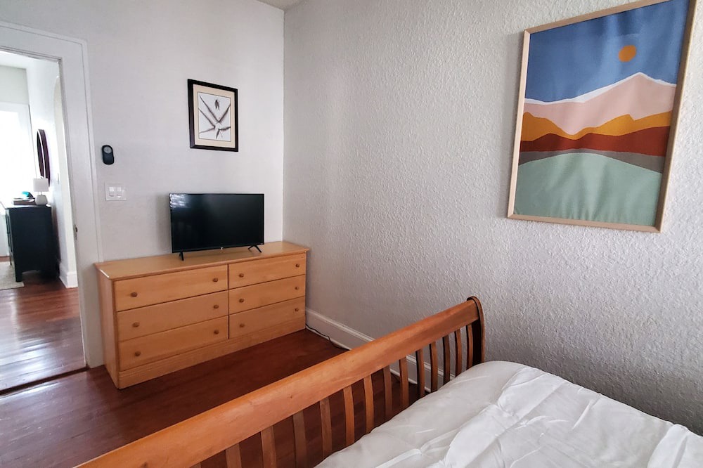 Photo of Bedroom in Riverside