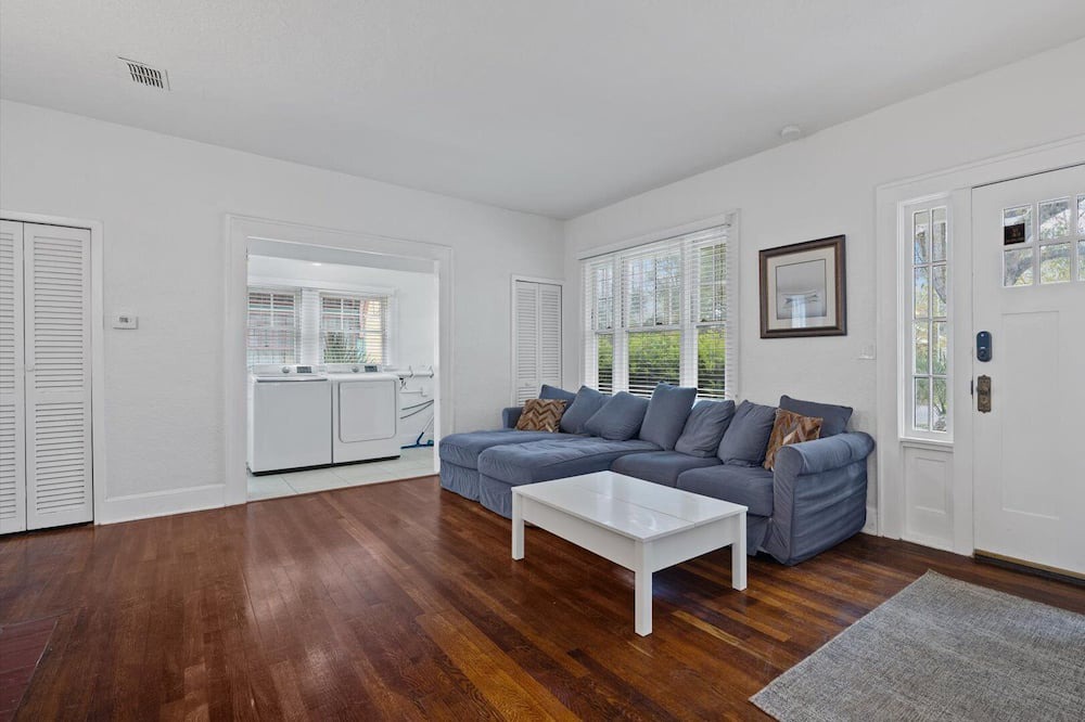 Photo of Livingroom in Riverside