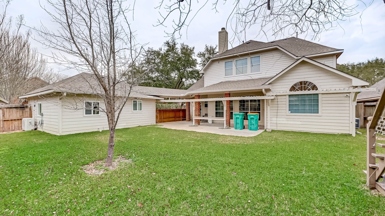 Photo of Outdoor in FM 1960