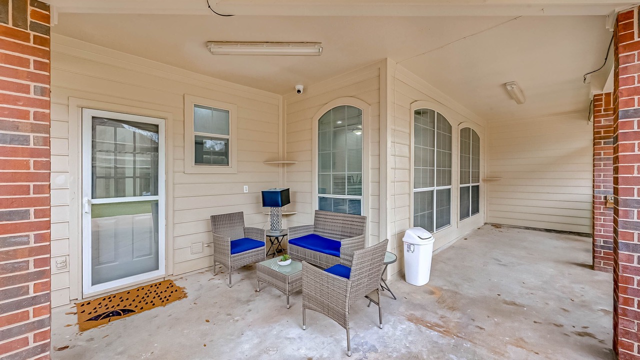 Photo of Patio Balcony in FM 1960