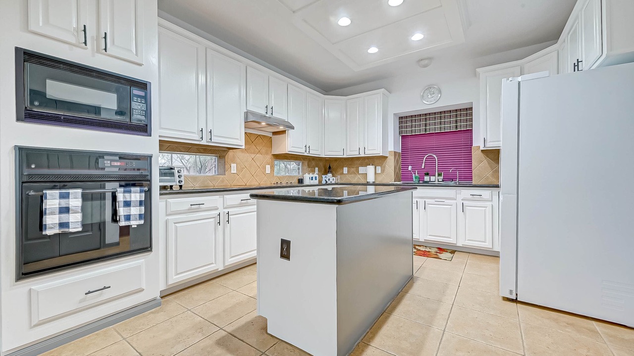 Photo of Kitchen in FM 1960