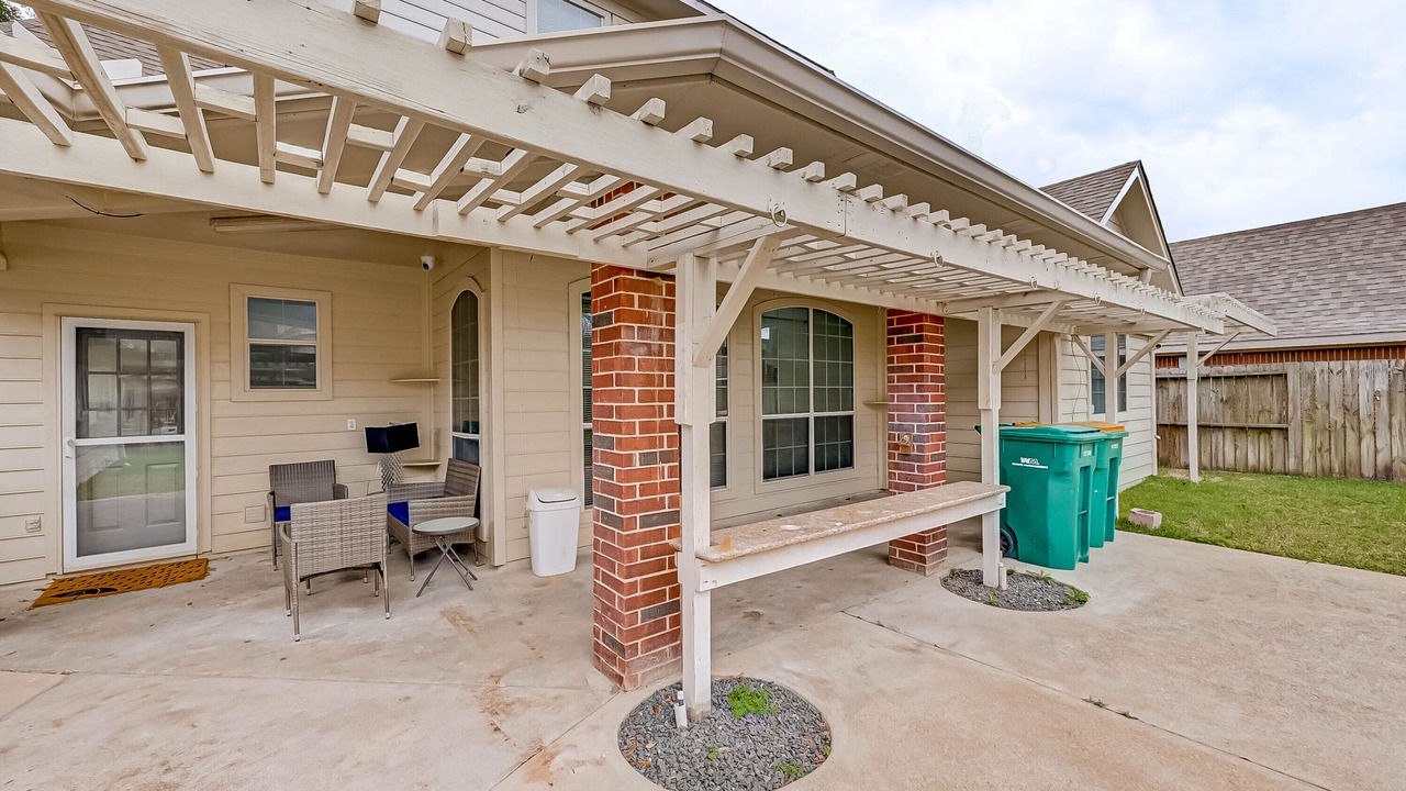 Photo of Patio Balcony in FM 1960
