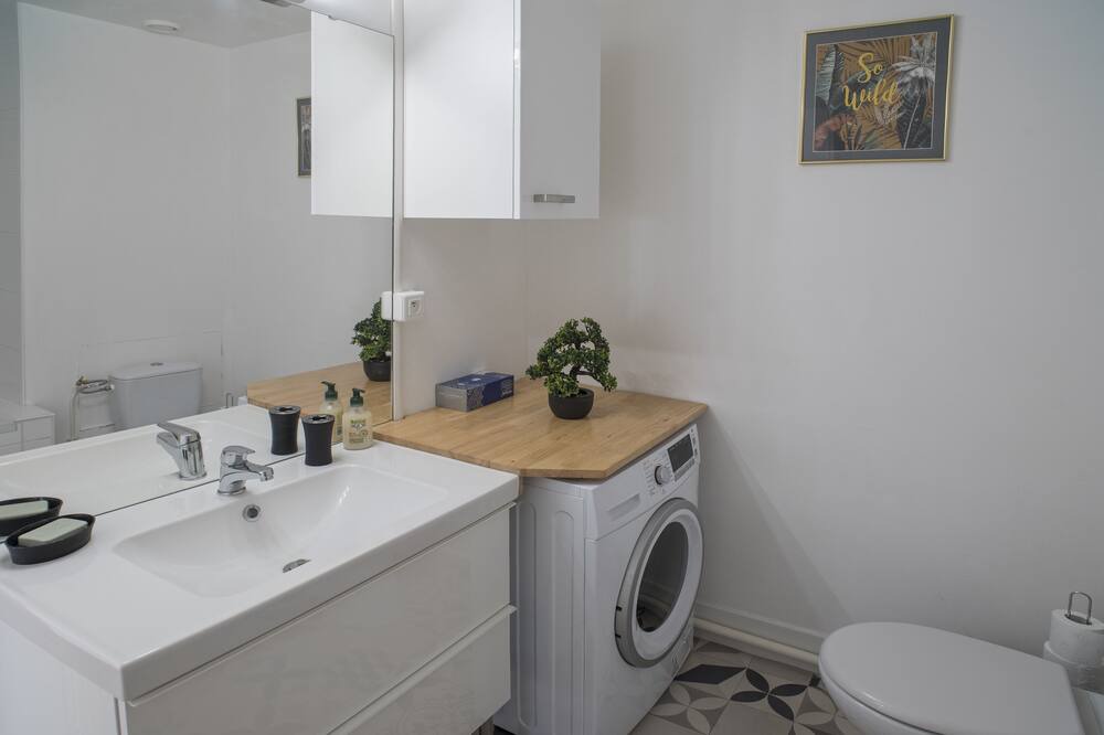 Photo of Bathroom in Saint-Georges