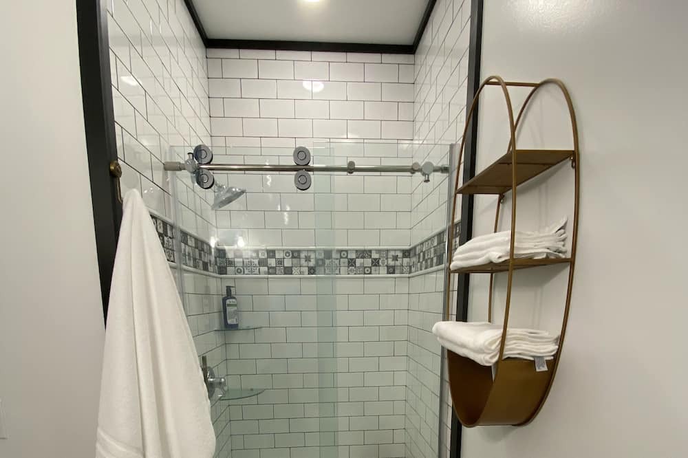 Photo of Bathroom in Middlesboro