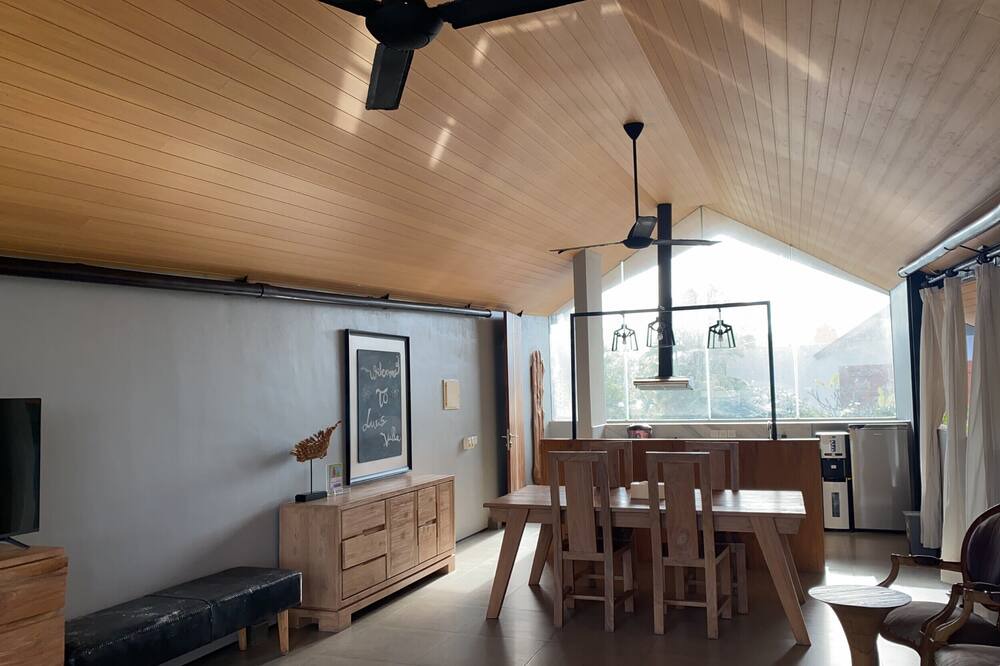 Photo of Livingroom in Kampial