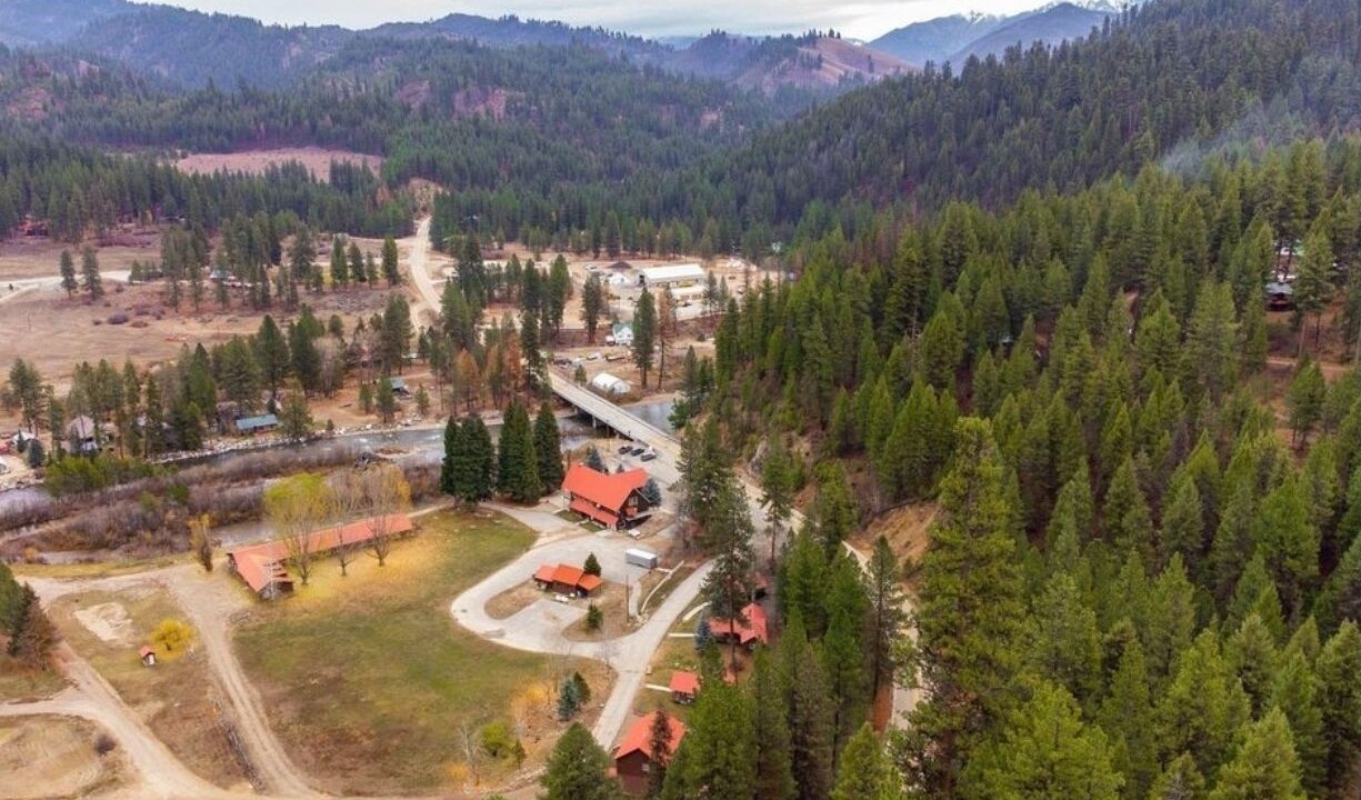 Photo of Others in Lowman