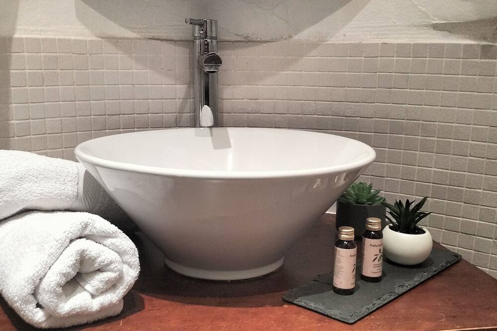 Photo of Bathroom in Nancy City Centre