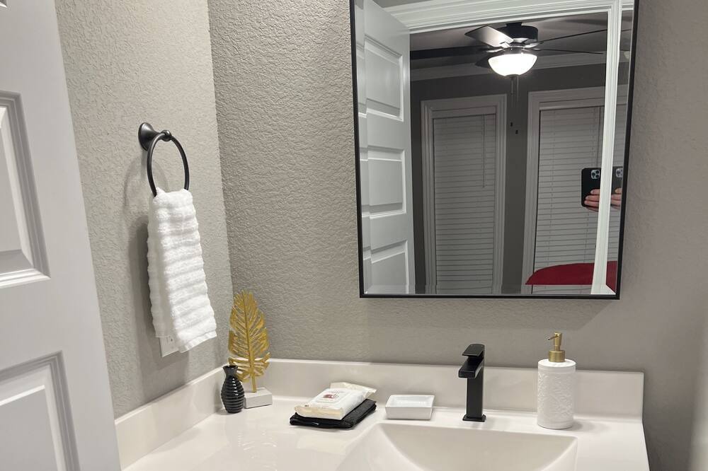 Photo of Bathroom in Holiday Island