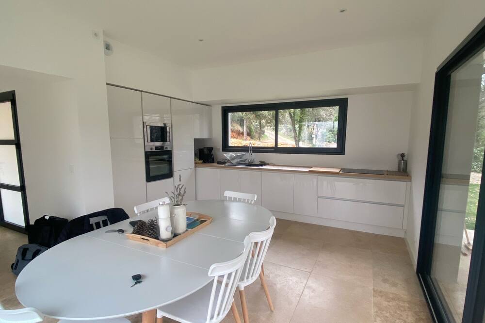 Photo of Kitchen in Neoules