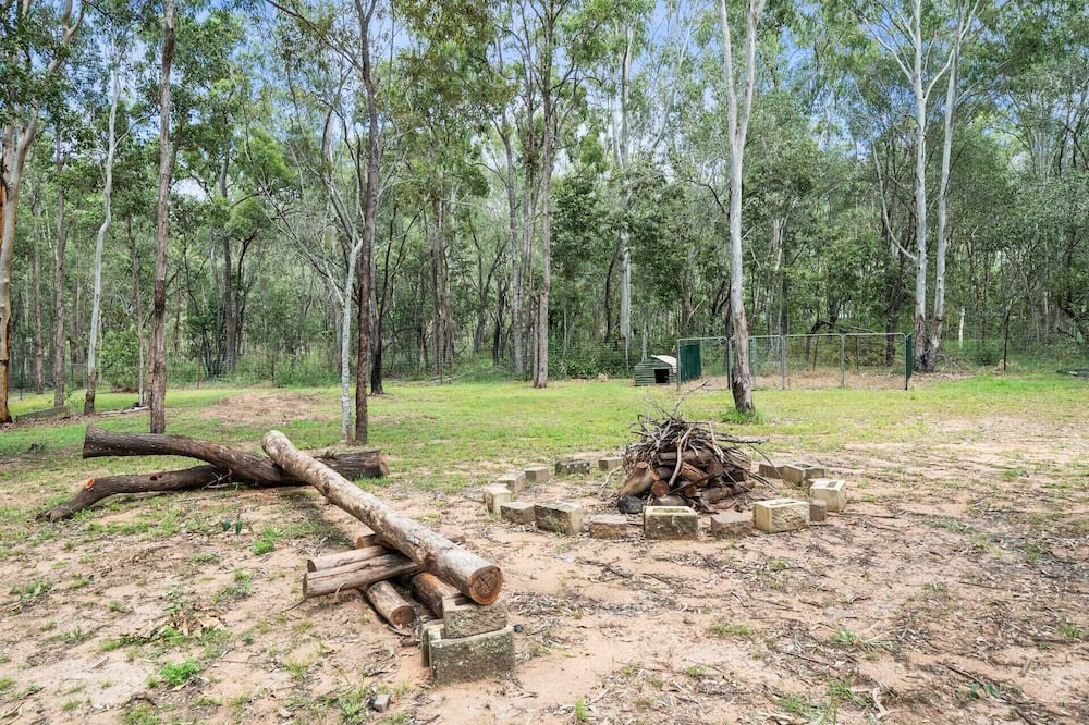 Photo of Outdoor in South Maclean