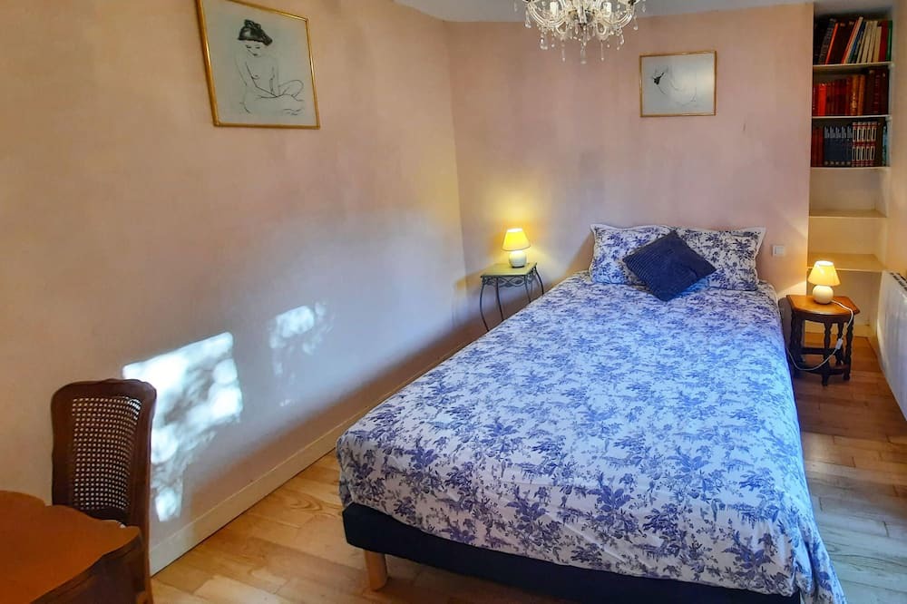 Photo of Bedroom in Antrain
