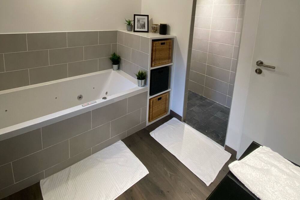 Photo of Bathroom in Saint-Peray
