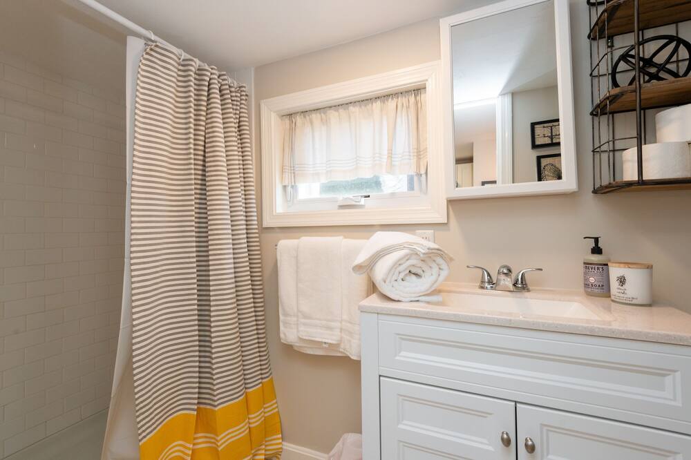 Photo of Bathroom in Beverly