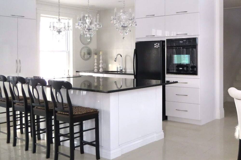 Photo of Kitchen in Lac-Brome
