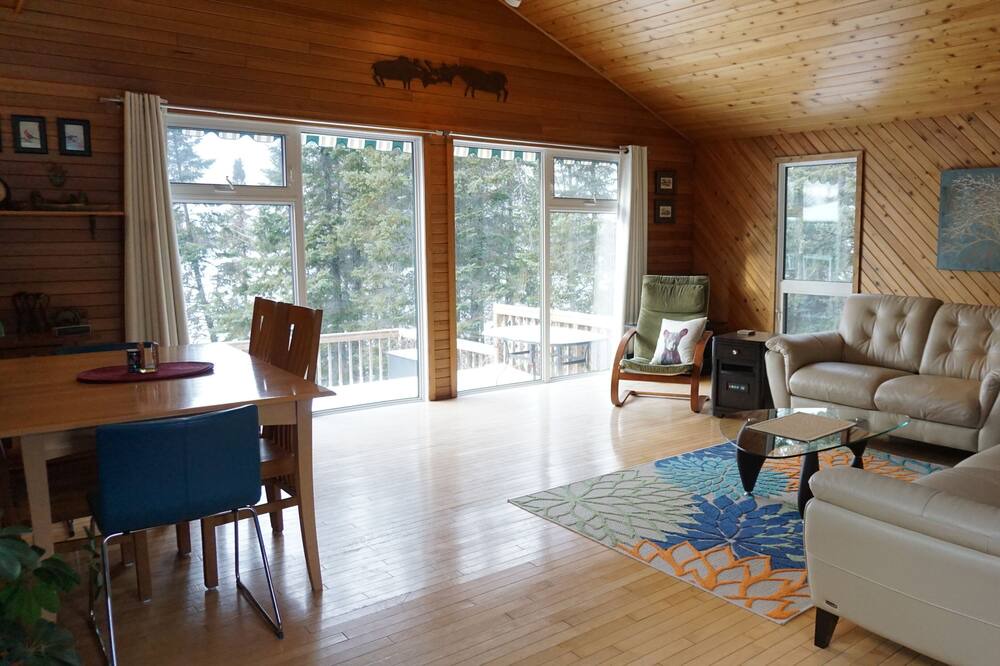 Photo of Livingroom in Lac du Bonnet