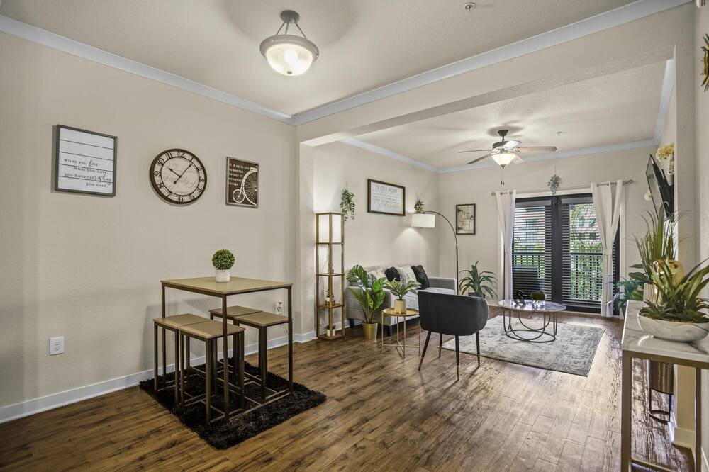 Photo of Livingroom in Deerwood