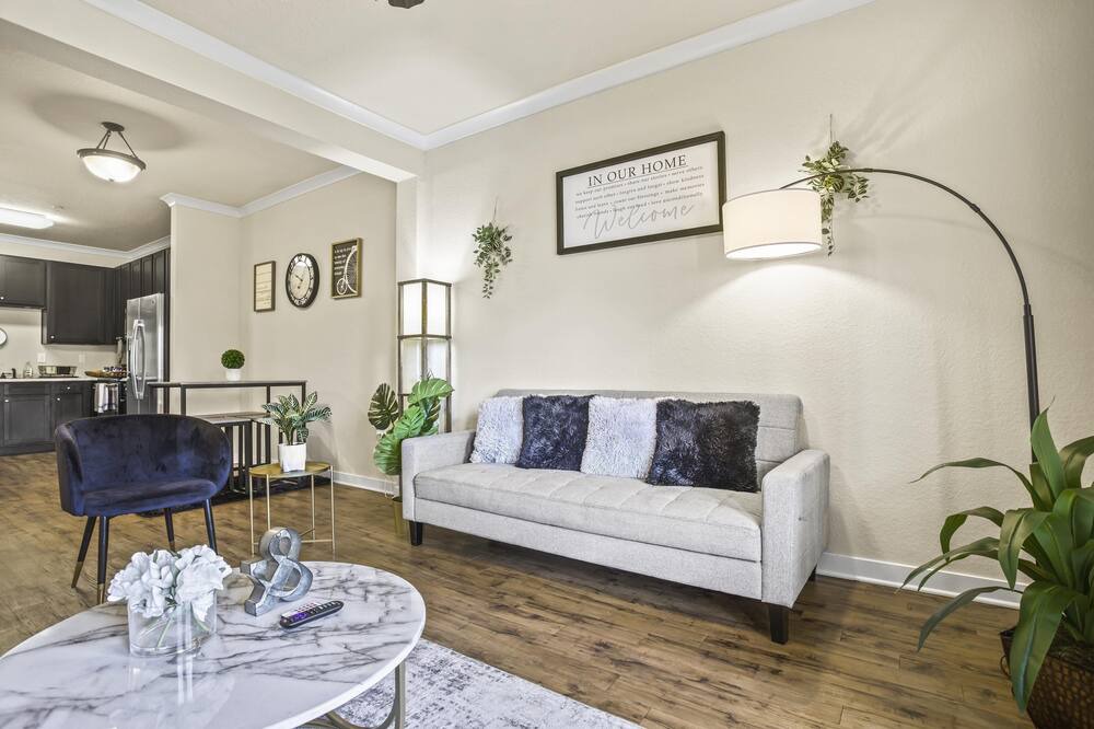 Photo of Livingroom in Deerwood