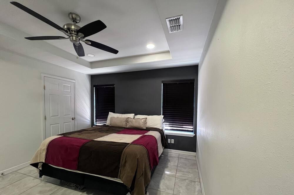 Photo of Bedroom in Donna