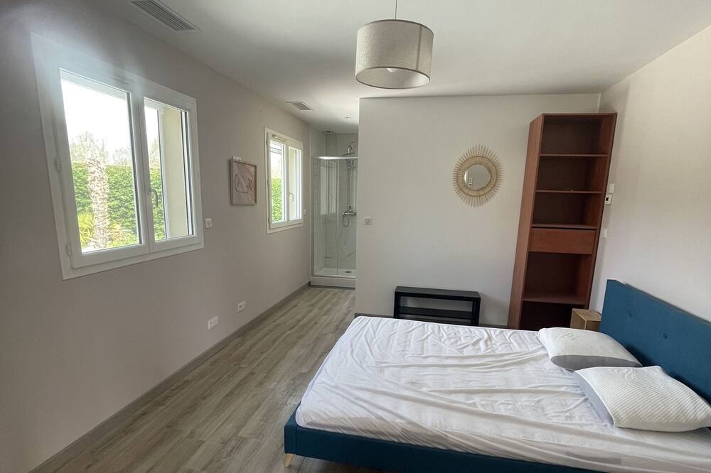 Photo of Bedroom in Saint-Andre-de-Cubzac