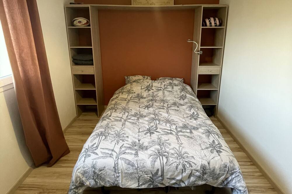 Photo of Bedroom in Saint-Andre-de-Cubzac