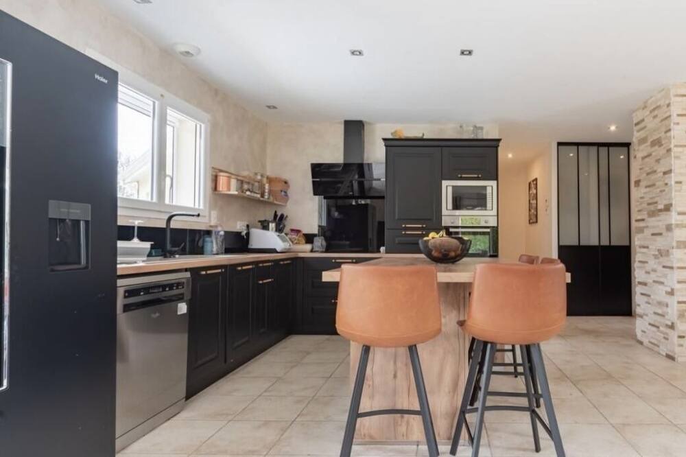 Photo of Kitchen in Saint-Andre-de-Cubzac