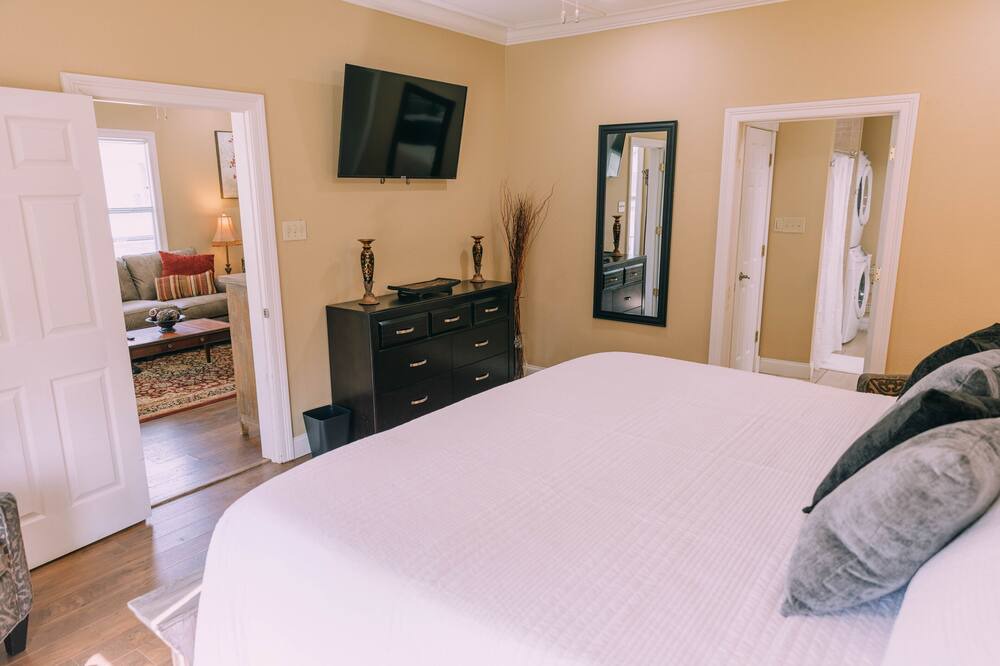 Photo of Bedroom in Downtown