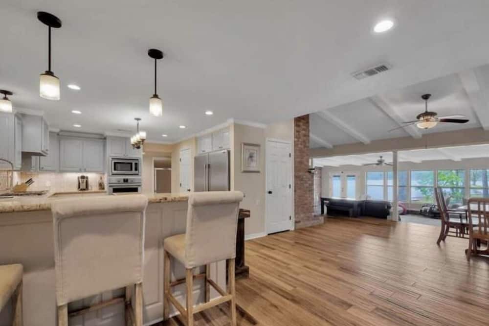 Photo of Kitchen in San Augustine