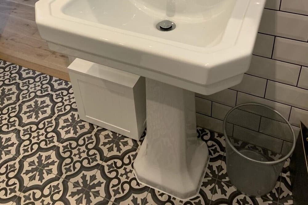 Photo of Bathroom in Findon