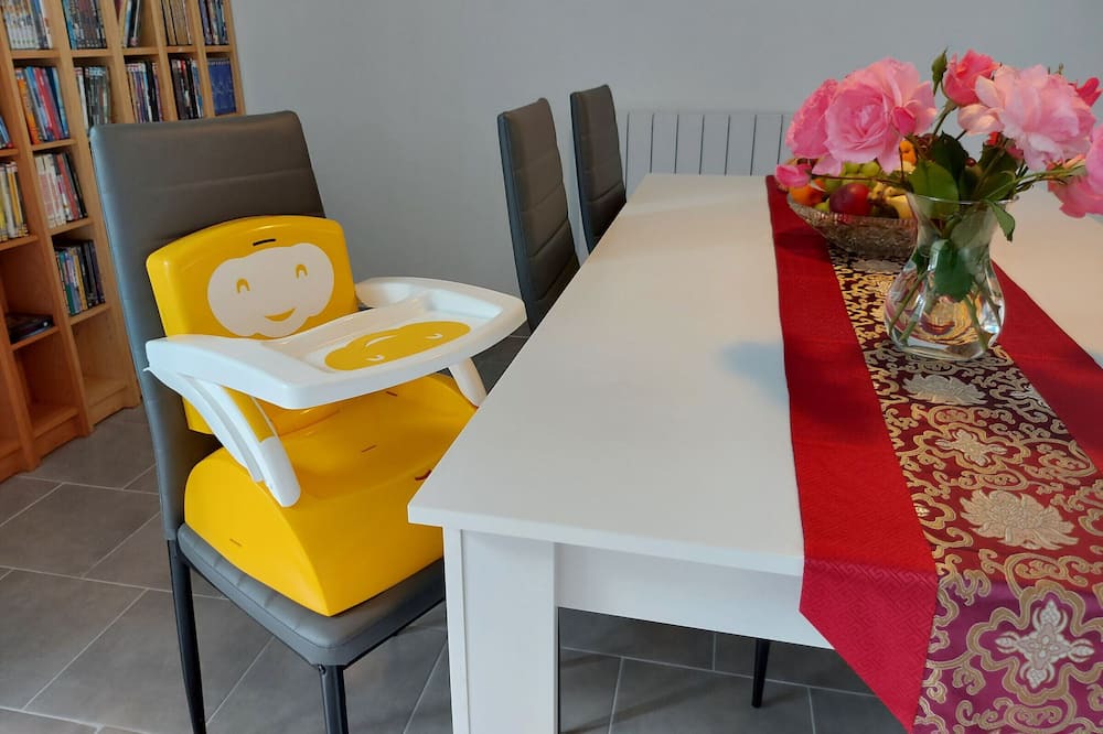 Photo of Kitchen in Neuilly-le-Vendin