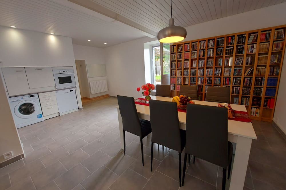 Photo of Kitchen in Neuilly-le-Vendin