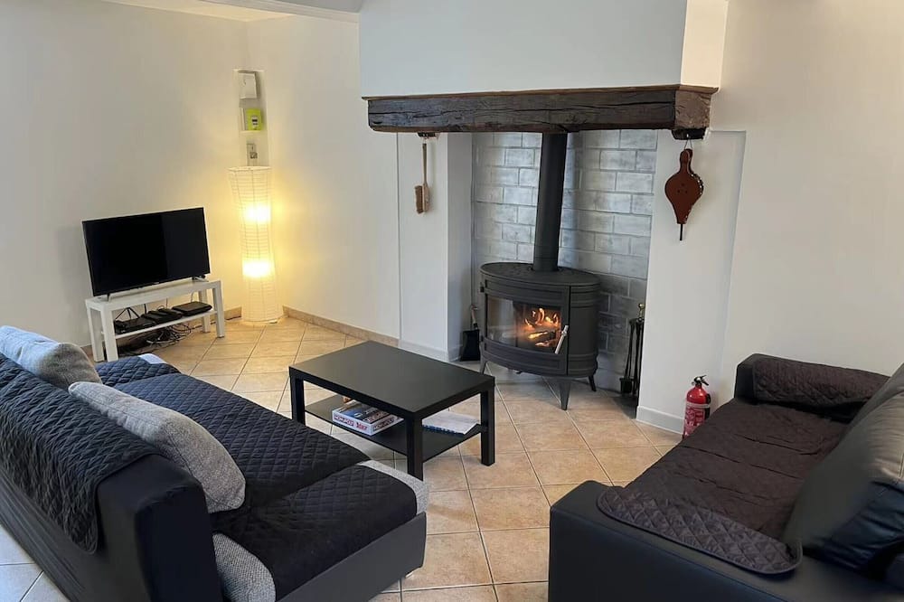 Photo of Livingroom in Neuilly-le-Vendin