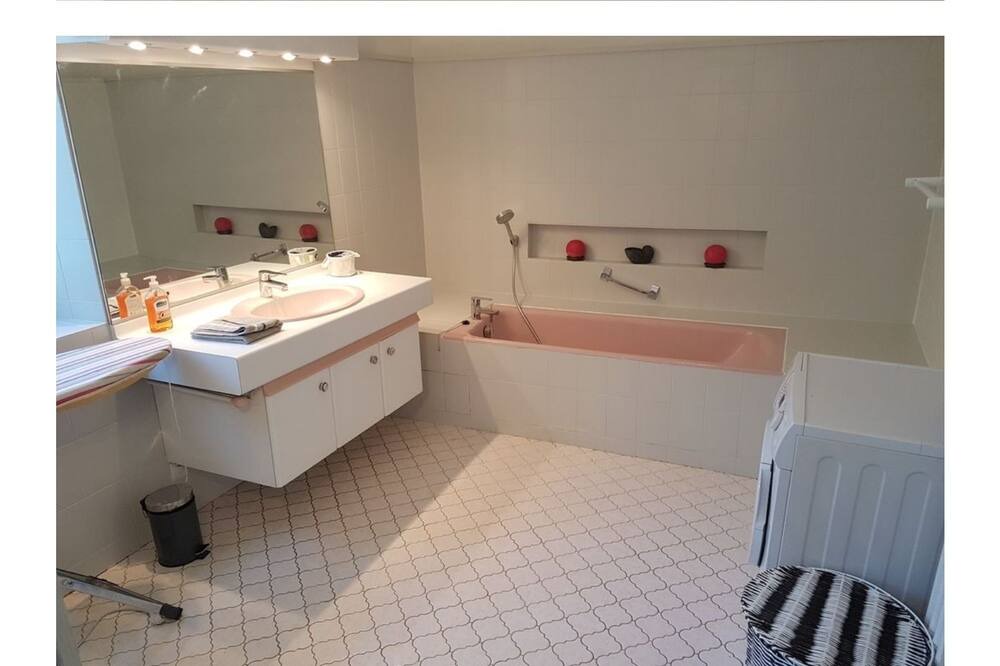 Photo of Bathroom in Saint-Marcel-les-Sauzet