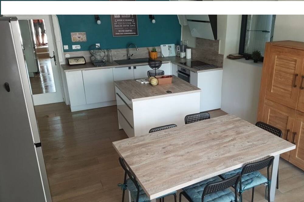 Photo of Kitchen in Saint-Marcel-les-Sauzet