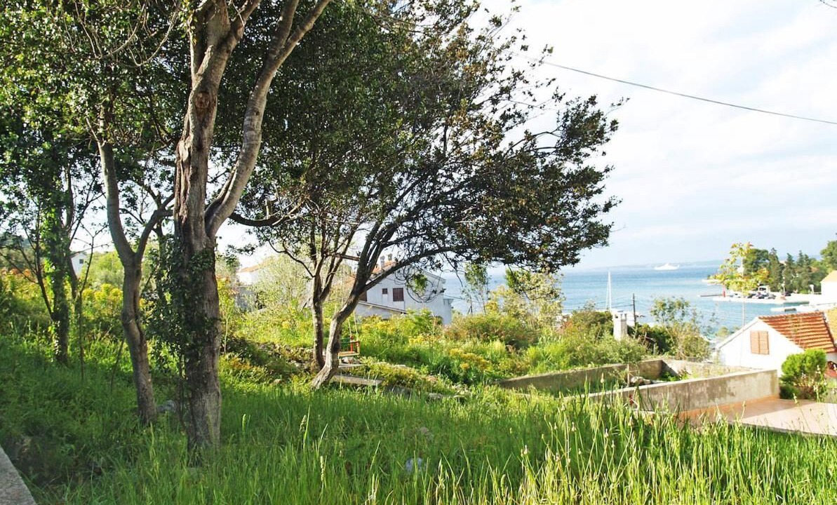 Photo of Outdoor in Lukoran