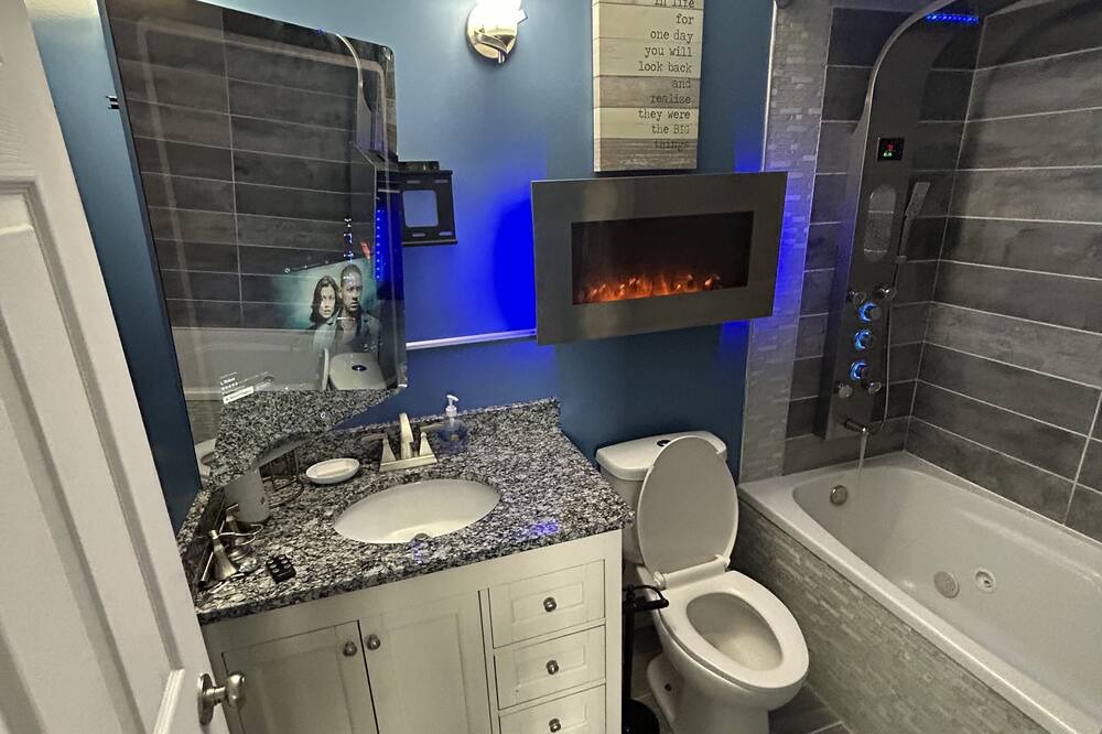 Photo of Bathroom in Lansing