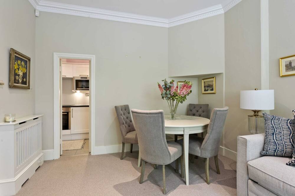 Photo of Others in Holland Park