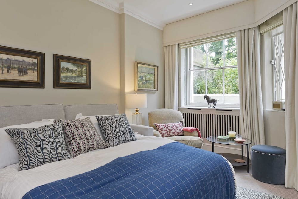 Photo of Others in Holland Park